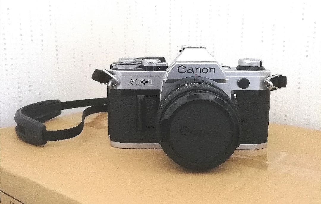 キヤノン　フィルム一眼レフ Canon AE-1