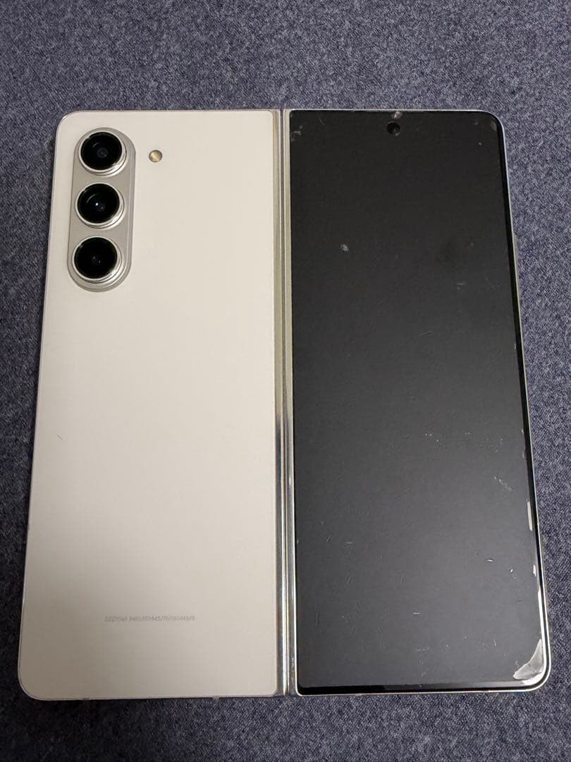 8ヶ月使用★Galaxy Z Fold5 256GB クリーム 韓国版