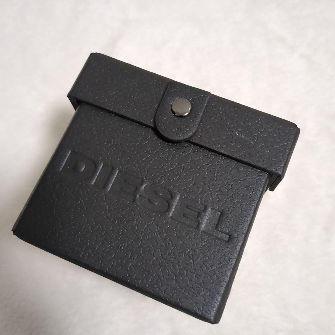 【未使用品】DIESEL 腕時計 DZ1436 フランチャイズ ラバー ホワイト