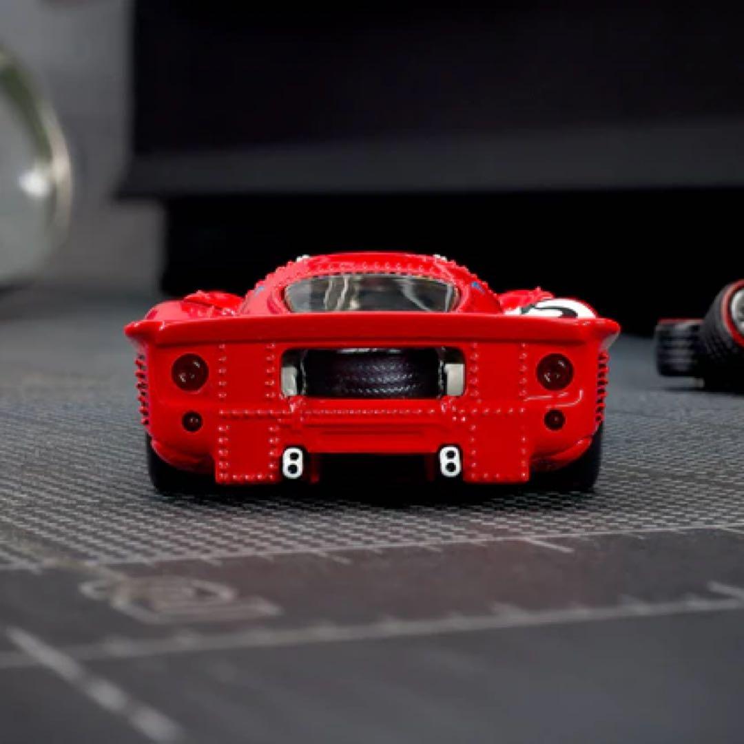 ミニカー Hot Wheels Elite 64 1967 Ferrari 330 P4