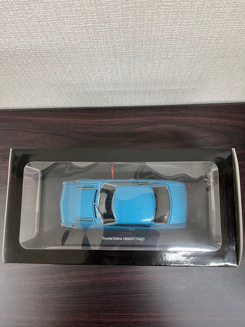 オートアート1/18トヨタ セリカ 1600GT ターコイズブルー