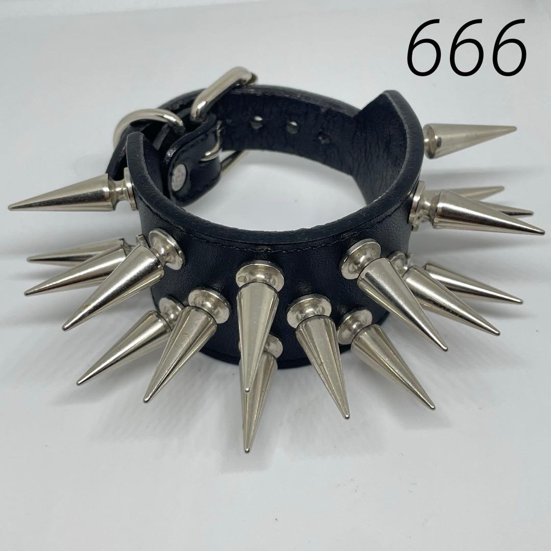 666 多連スパイクリストバンド 本革　パンク ロック系