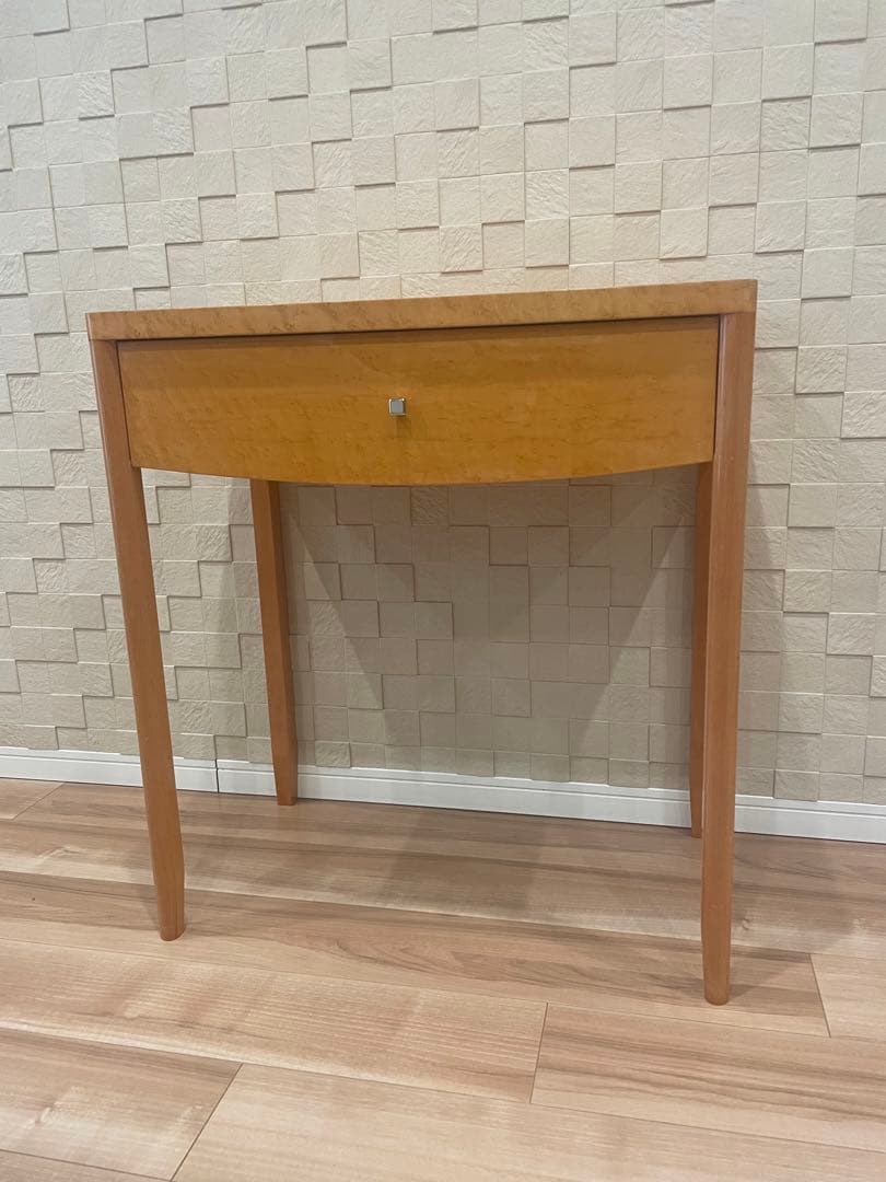 【IDC大塚家具】バーズアイ メープル スプレンダー コンソールテーブル