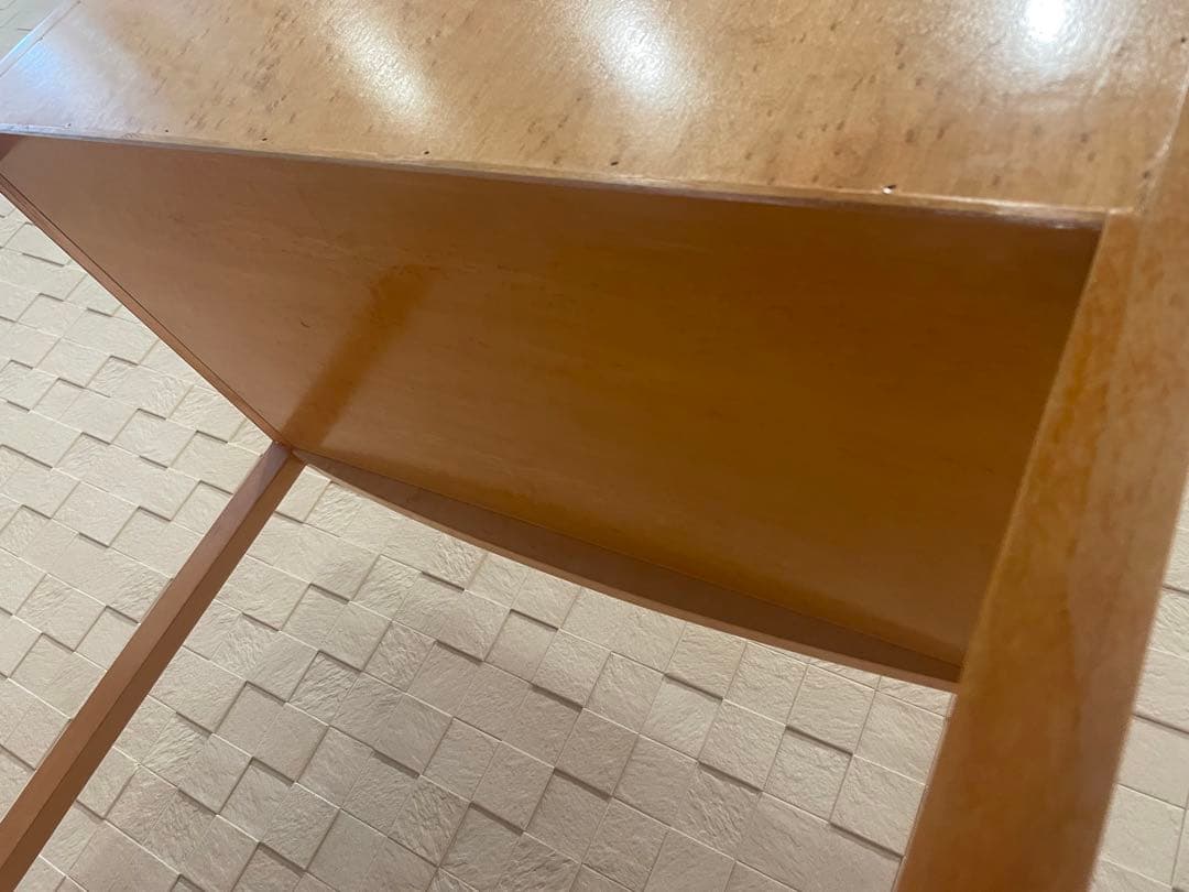 【IDC大塚家具】バーズアイ メープル スプレンダー コンソールテーブル