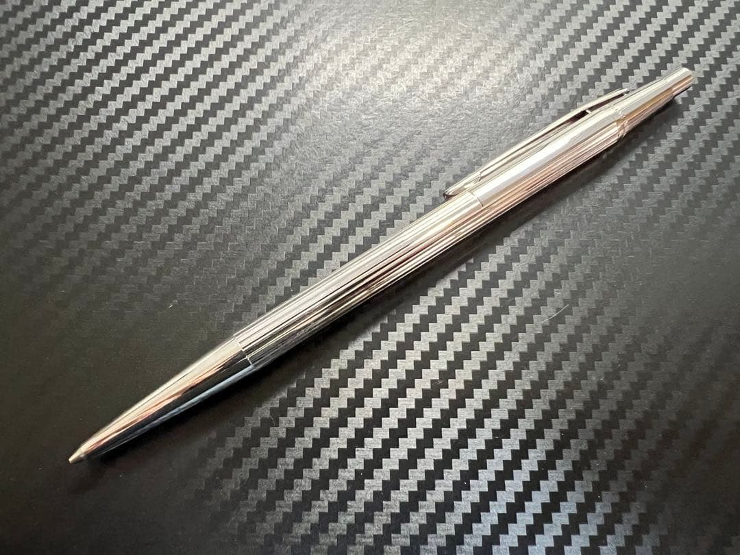 未使用に近い モンブラン 0.5mm ノブレス シルバー ペンシル