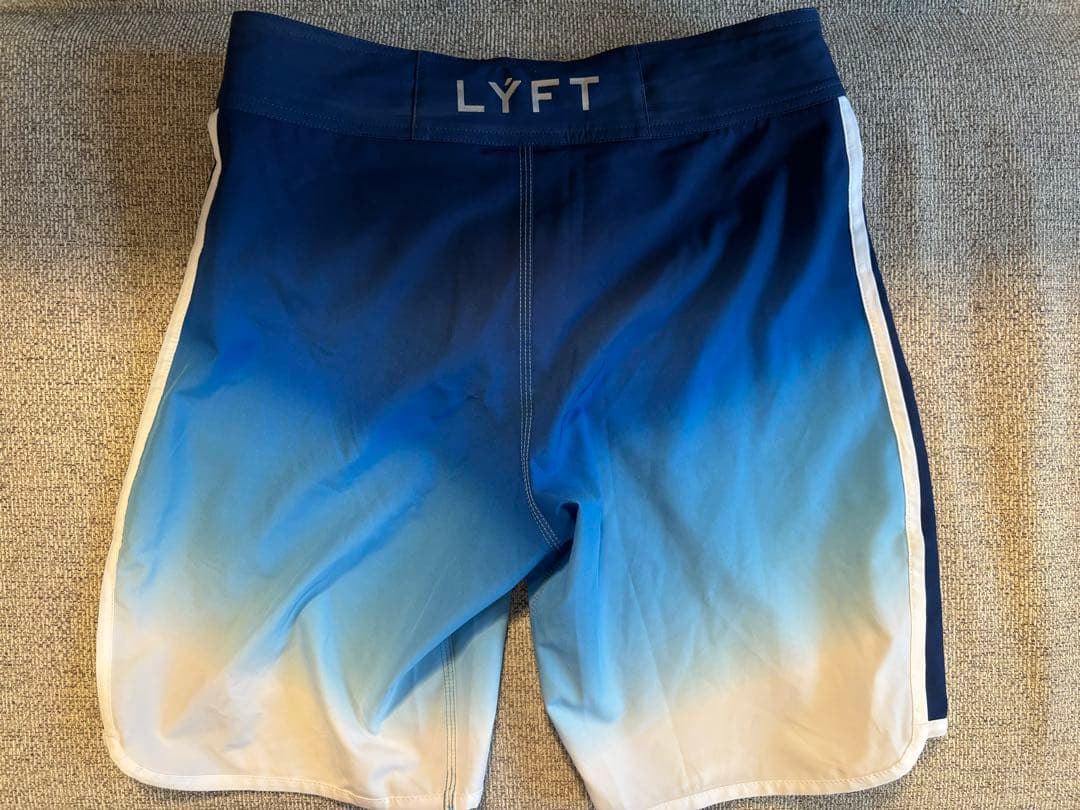 LYFT ステージショーツ　水着　リフト