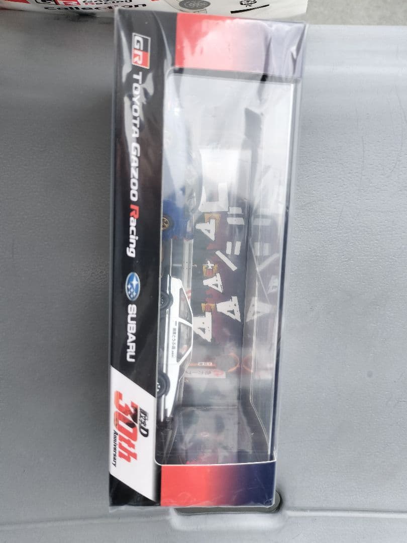 トヨタ AE86 30周年ミニカーイニシャルD TGRコラボ　ステッカー付き
