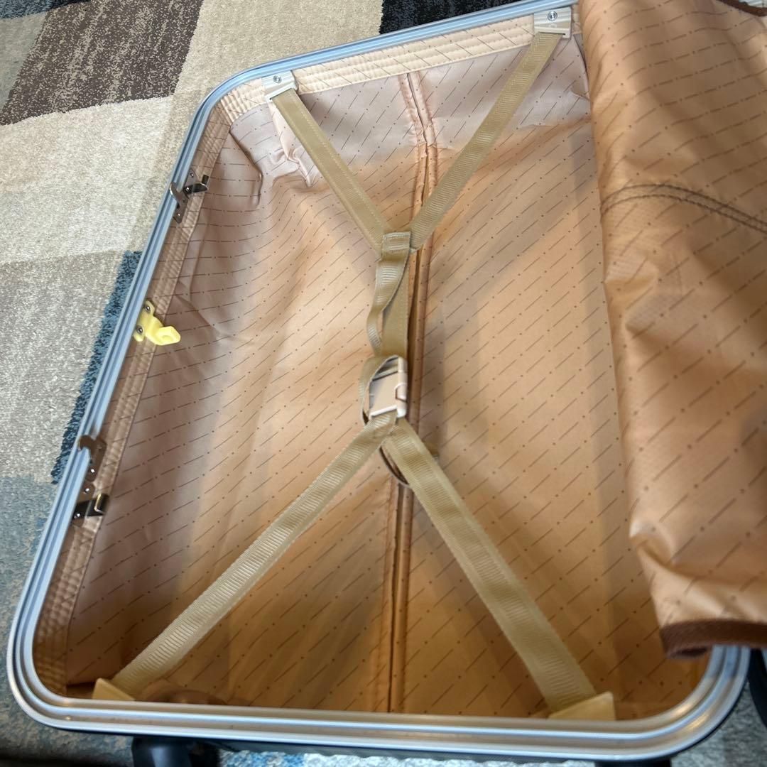 スーツケース、 72cm✖️29cm鍵付き