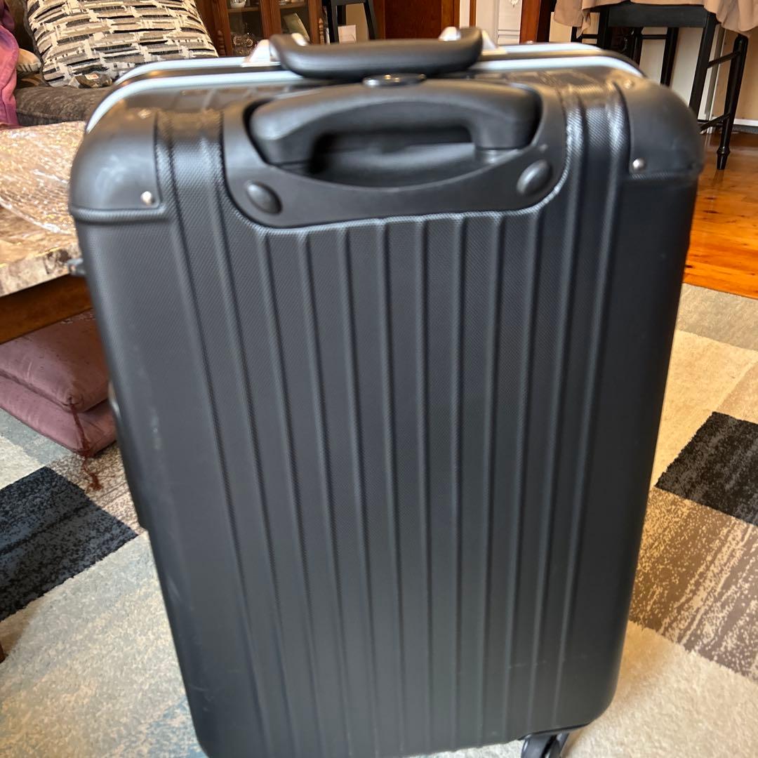 スーツケース、 72cm✖️29cm鍵付き