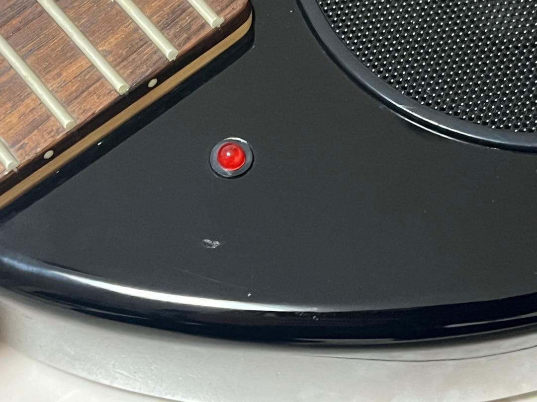 ZO-3【アンプ内蔵ミニエレキギター】ブラックカラー