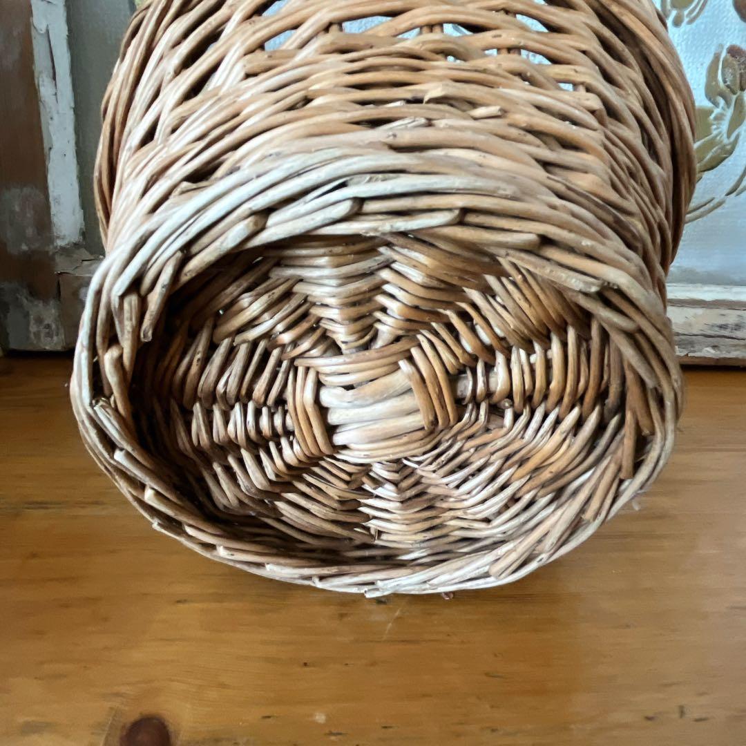 可愛い深めの手付きパニエ