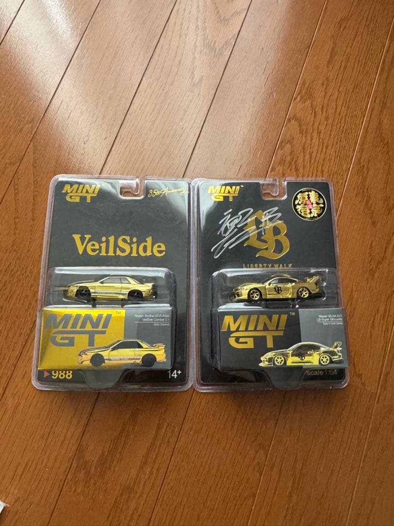 minigt veilside R32リバティーウォークミニカーサイン入り