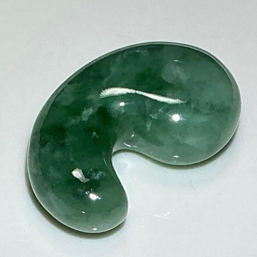 糸魚川翡翠　金山谷　勾玉　1点のみ‼︎