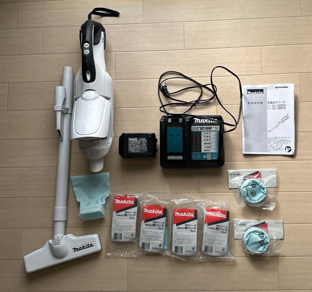 マキタ18V充電式クリーナCL182FD 純正バッテリー、純正急速充電器付