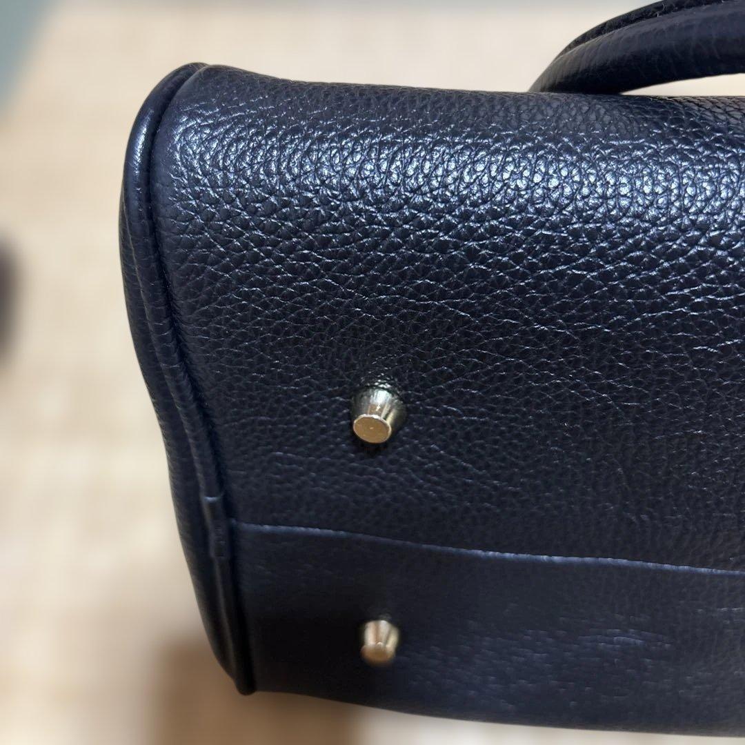 CHRISTIAN VILLA 黒 レザー ショルダーバッグ