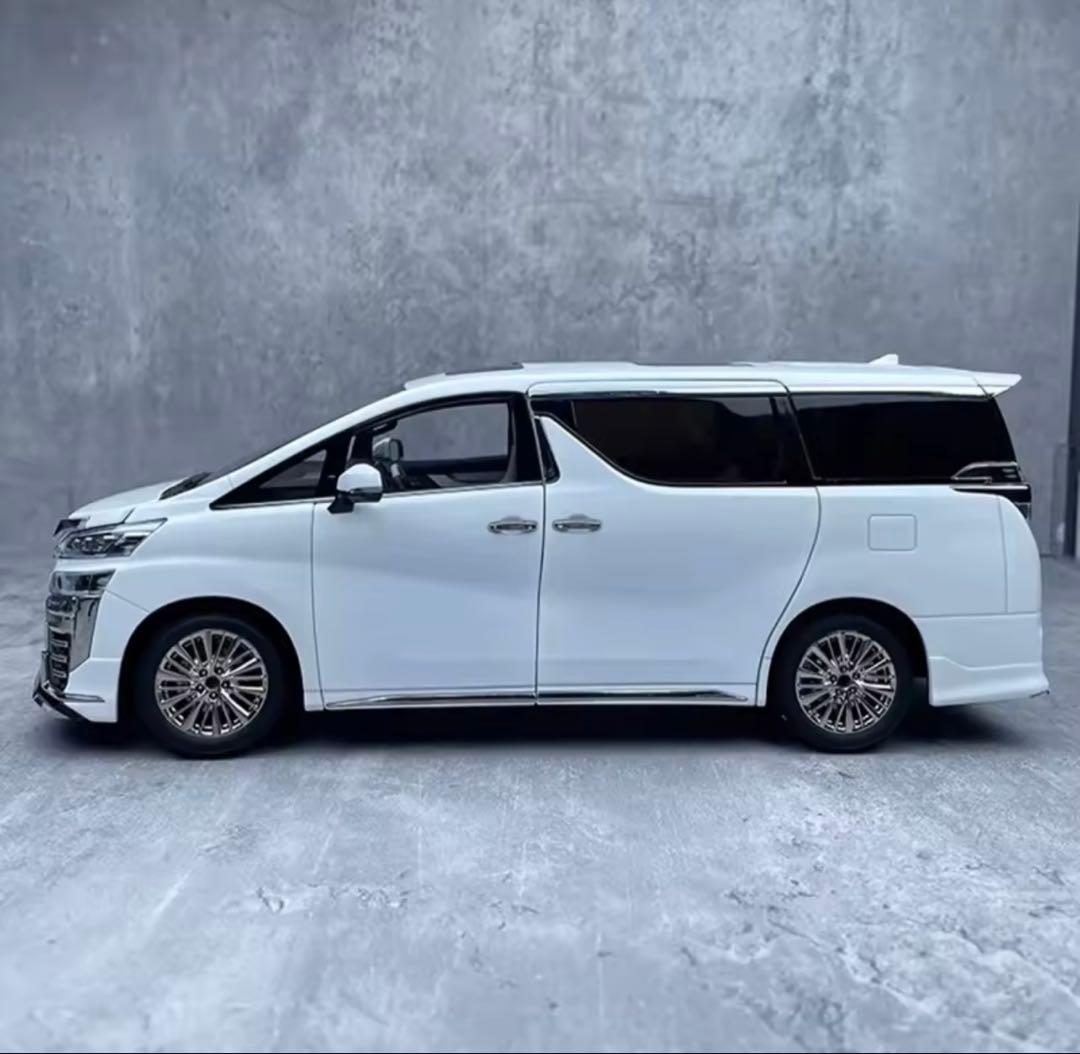 トヨタ ヴェルファイア 1/18 ダイキャストモデルミニカー