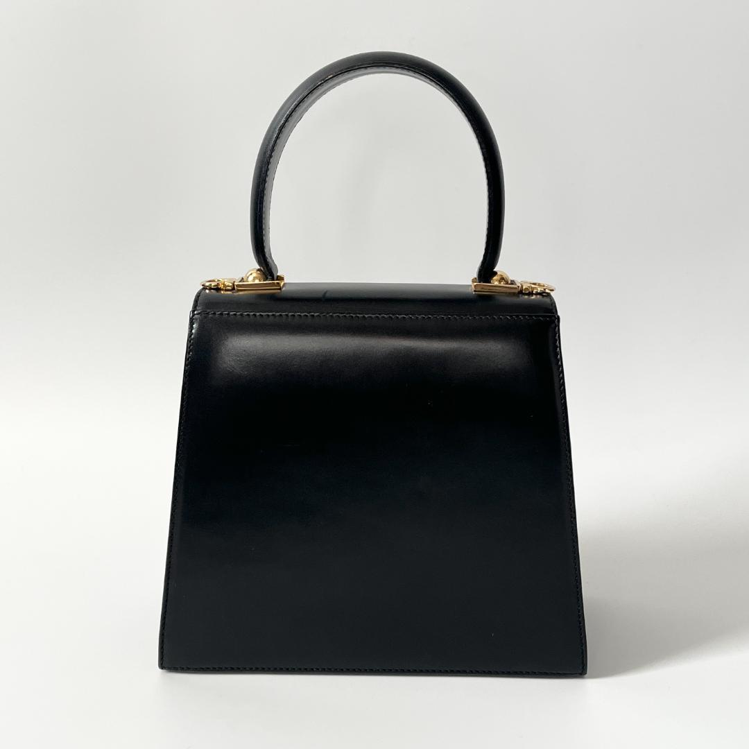 フェラガモ ガンチーニ ミニ台形 ハンドバッグ 黒 ゴールド金具 フォーマル