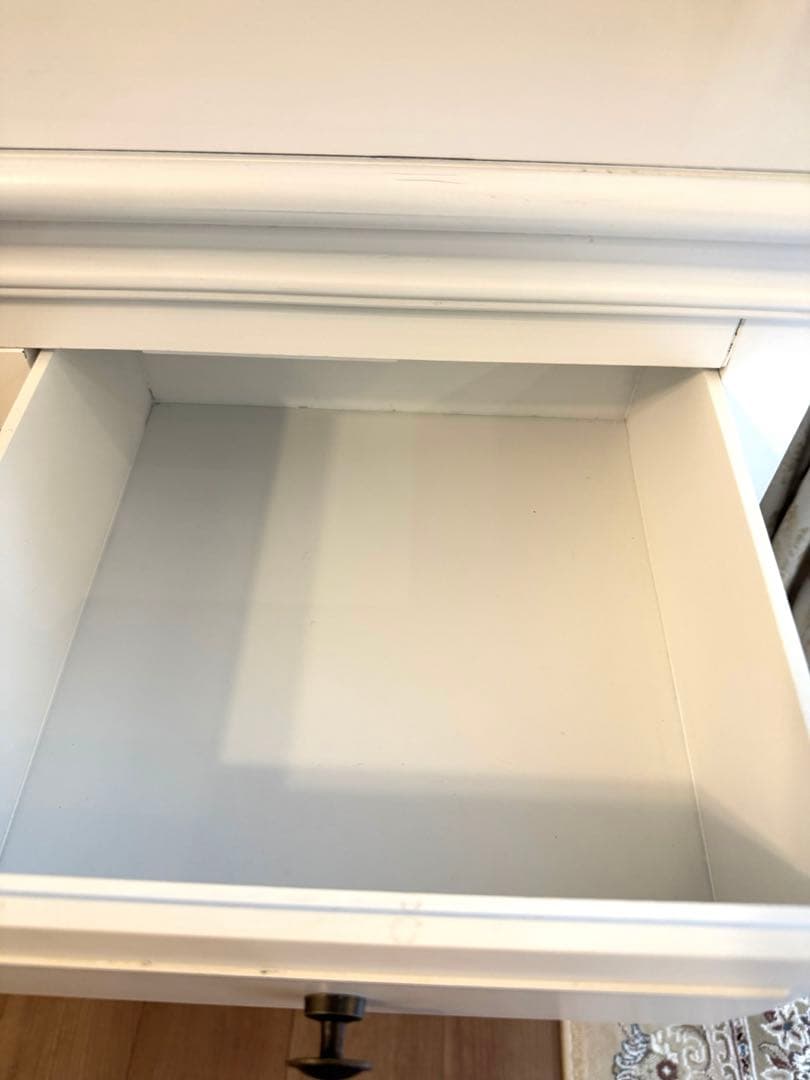 ホワイト木製 キャビネット アンティーク調