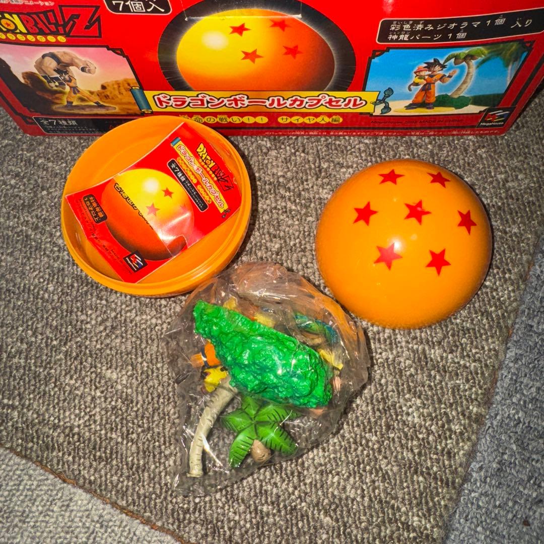 カプセル未開封あり　ドラゴンボール カプセル７個＋ガチャガチャ２個