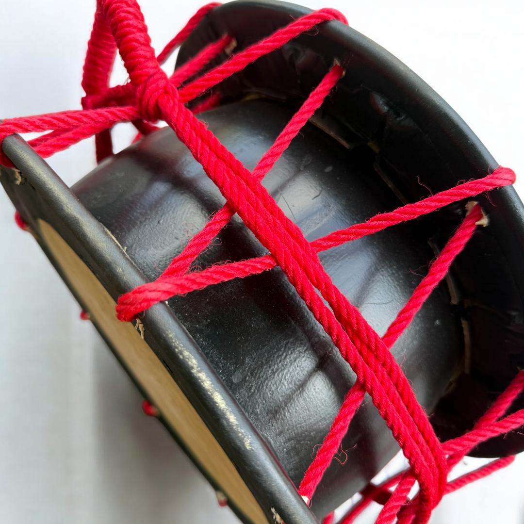 【新品】【蔵出し】締め太鼓 牛 革 和太鼓 バチ付き 台付き 入門用 セット