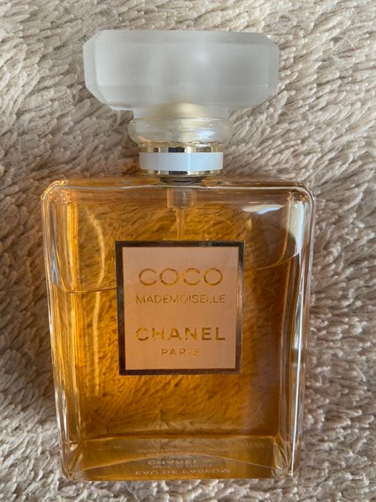 値下げ！100mlシャネル ココ マドモアゼル オードゥ パルファム アンタンス