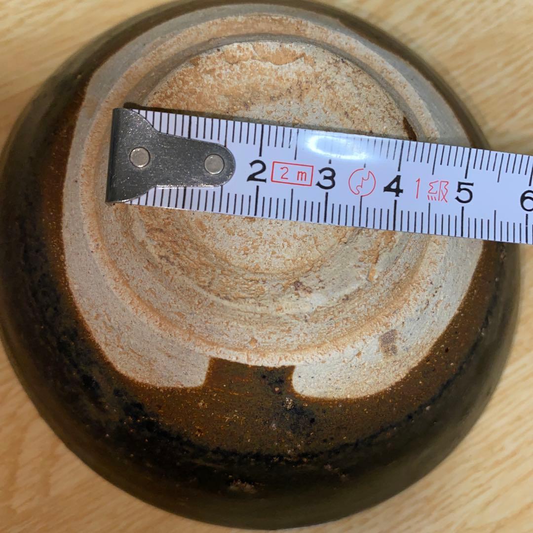 黒釉白彩梅花紋(？)小服茶碗　吉州窯　南宋時代