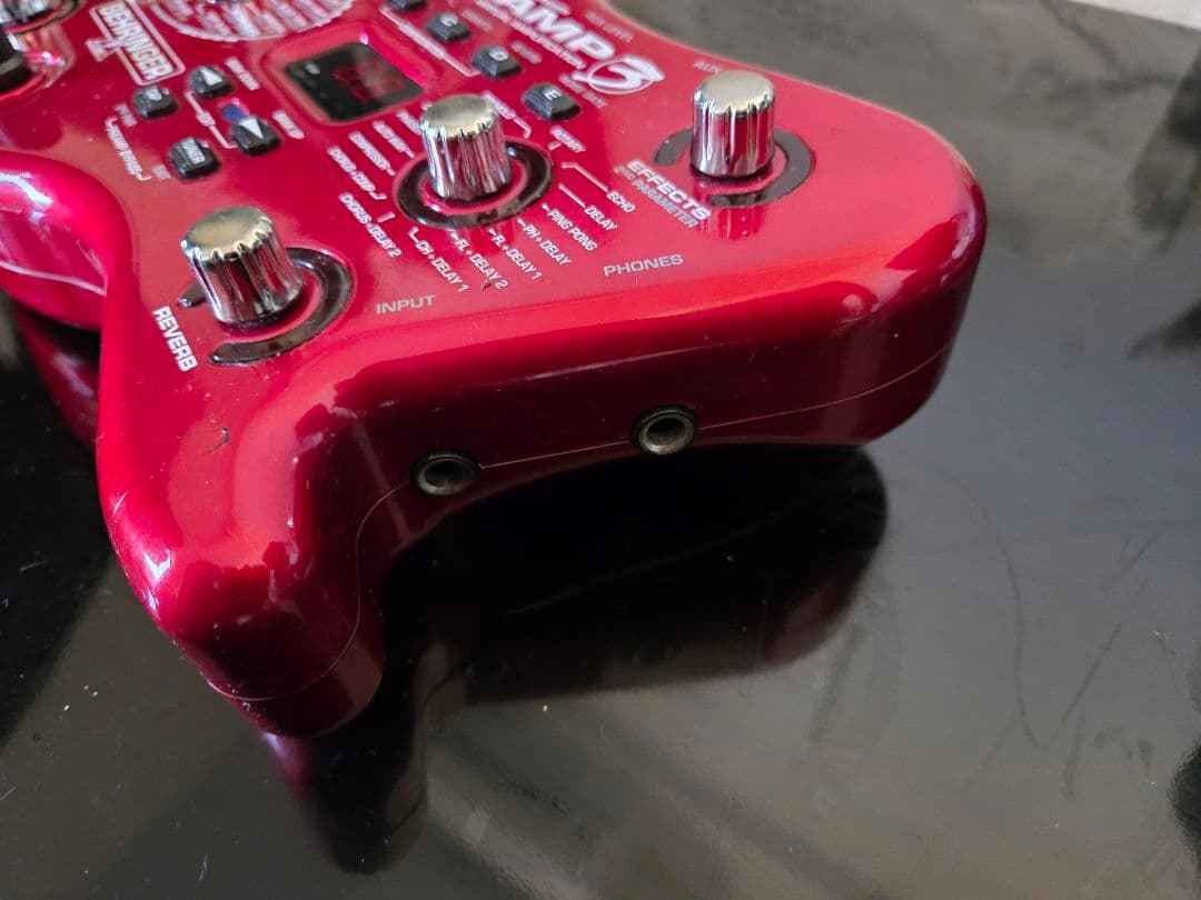 BEHRINGER VAMP 3 ギターエフェクター　アンプシミュレーター