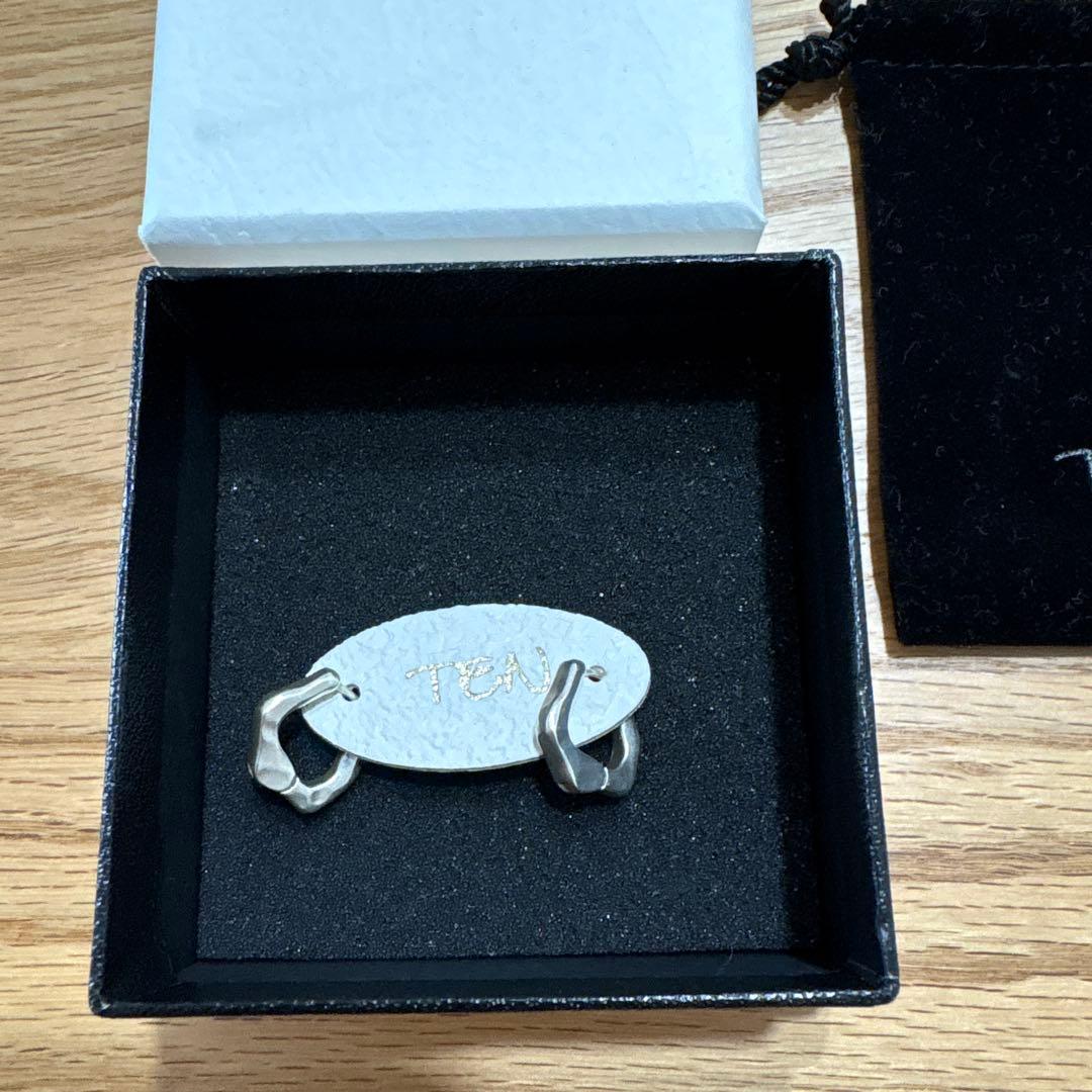 TEN ピアス(両耳用)