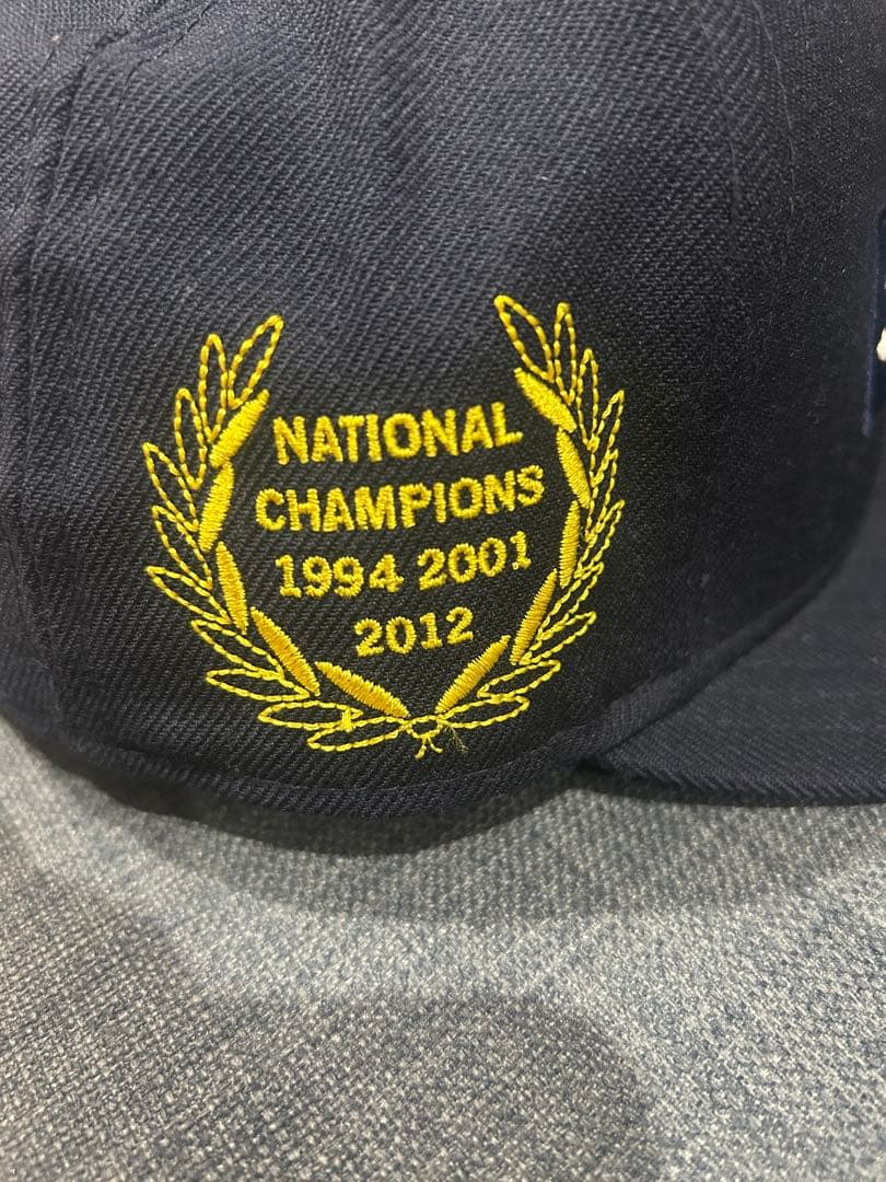 【美品】Supreme シュプリーム NEW ERA ニューエラ ネイビー