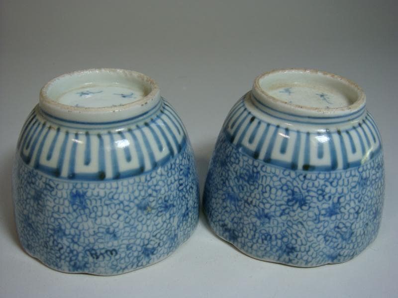 蕎麦猪口■微塵唐草紋 古伊万里染付ソバチョコ 成化年製 時代物骨董品(江戸期)■