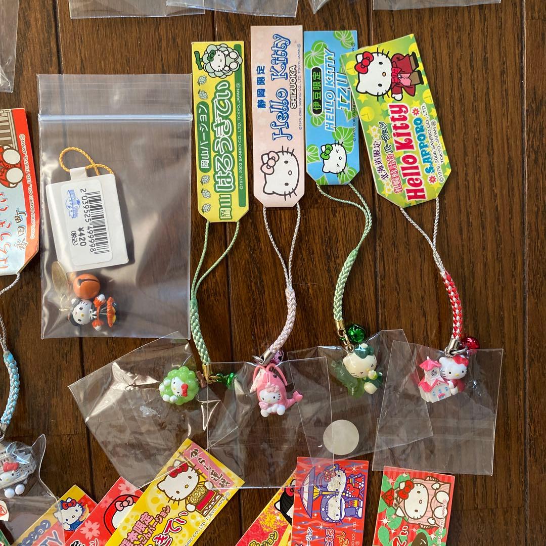 ハローキティ　ストラップ　ご当地　根付け　68点まとめ売り