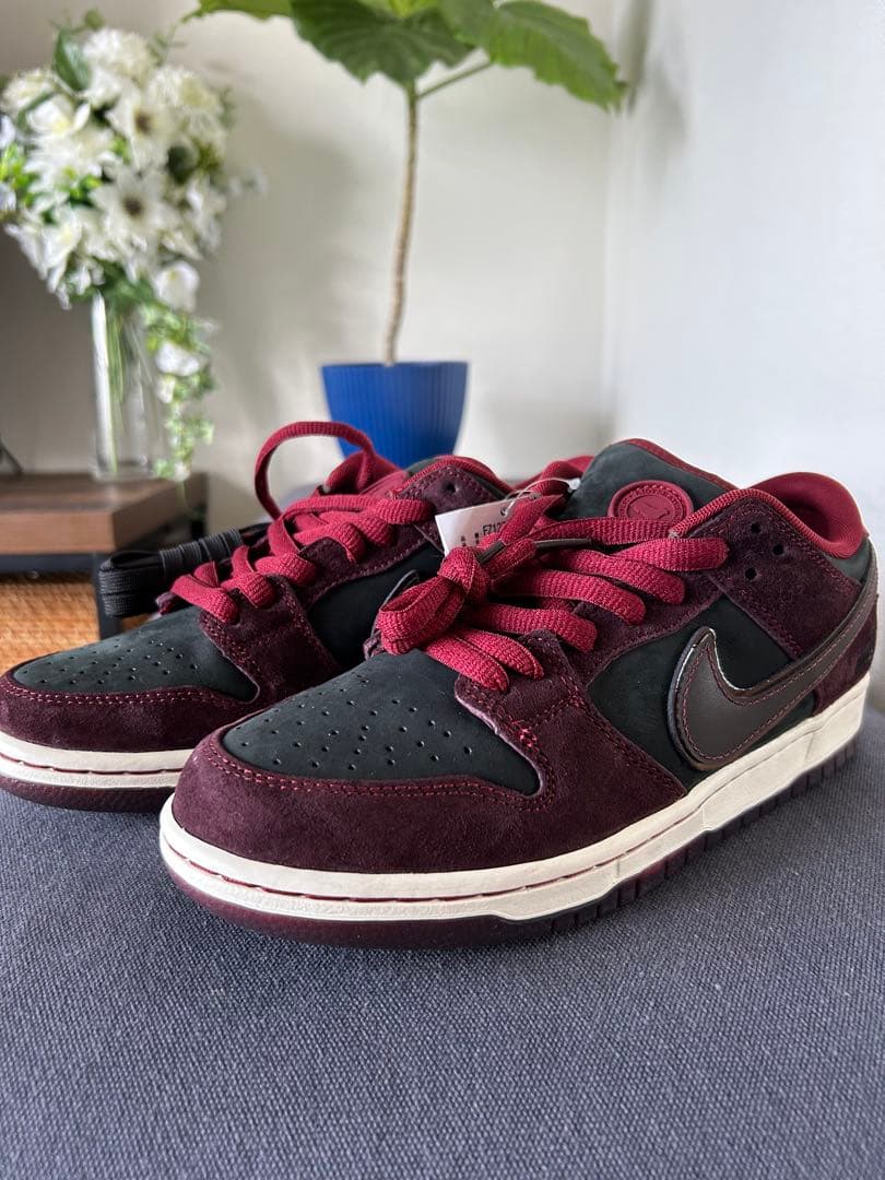 Riot Skateshop × Nike SB Dunk Low Pro QS