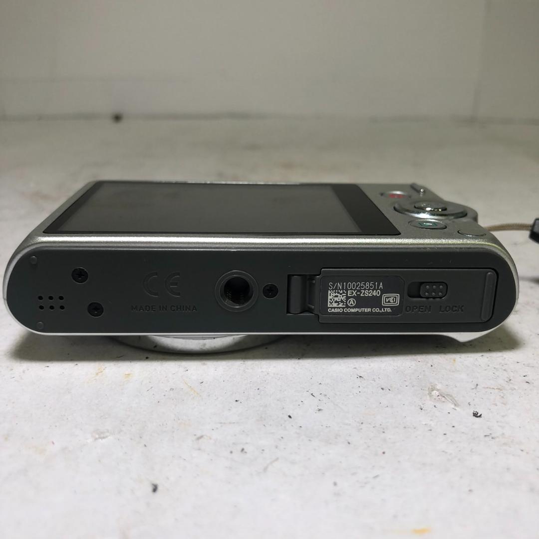 T*u様 【中古品】CASIO カシオ EXILIM EX-ZS240 デジタル
