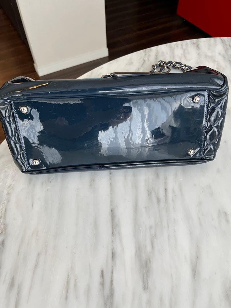 シャネルCC ココマーク　肩掛けリップスティク　 sanzoku