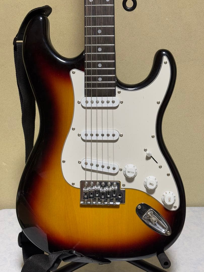 美品✧*。BUDKER'sエレキギター ストラトキャスタータイプ【現状品】