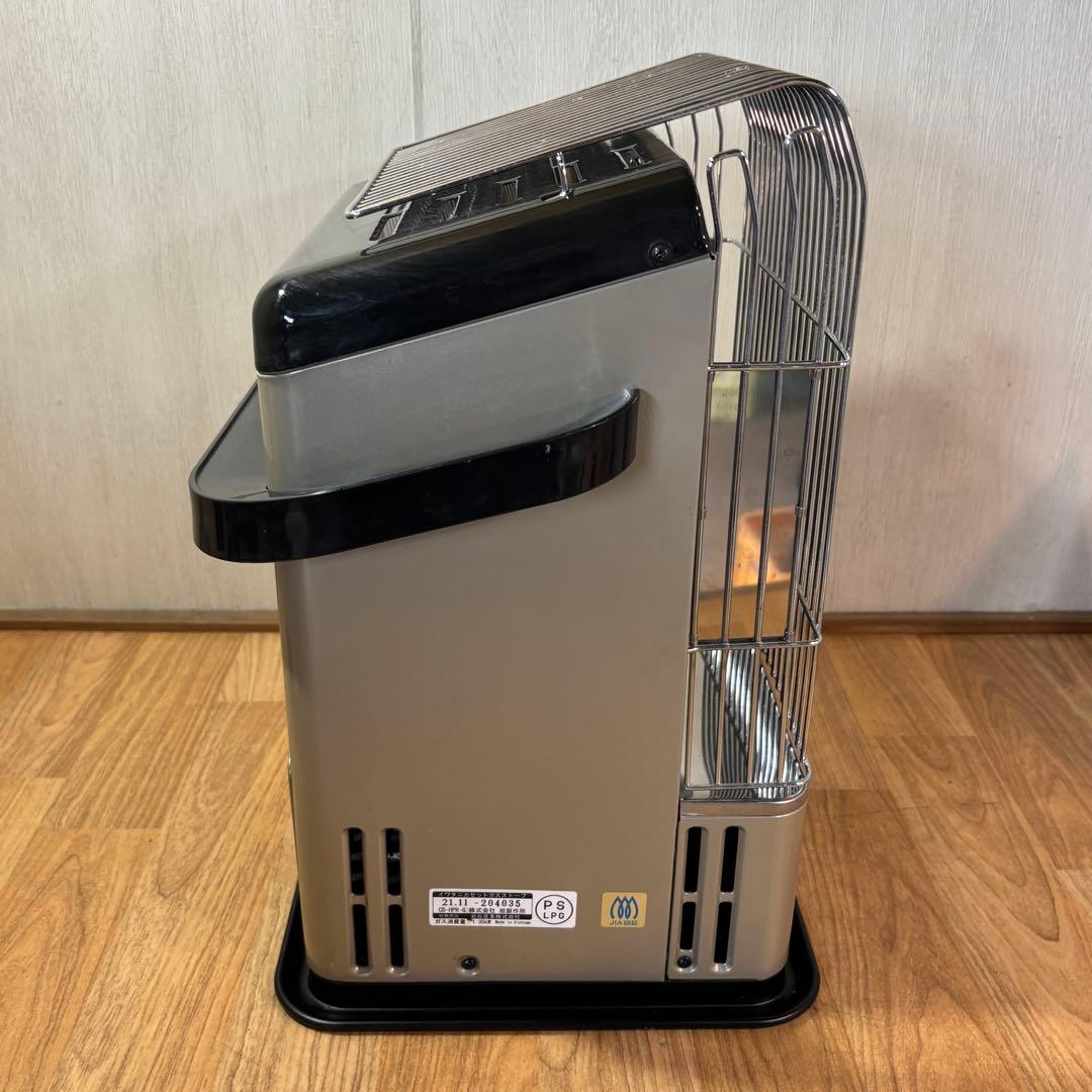 イワタニ カセットガスストーブ CB-HPR-G 1.35kW 岩谷産業