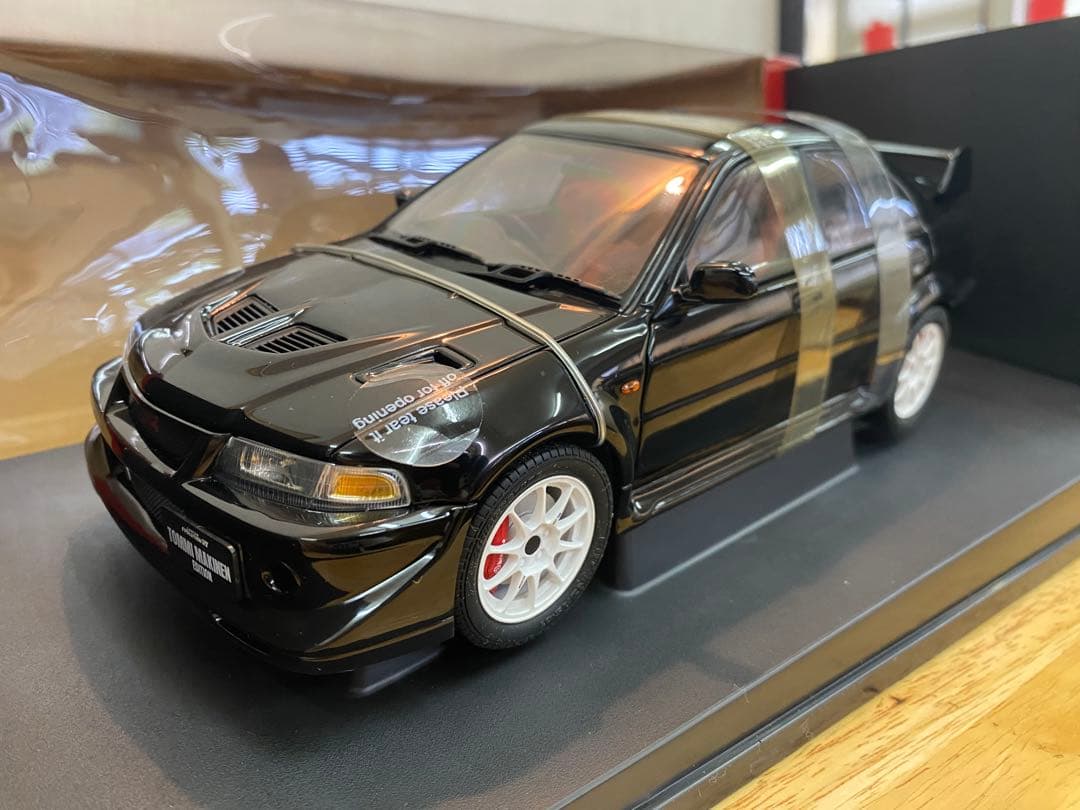 1/18 オートアート 三菱 ランサー エボリューション VI トミーマキネン