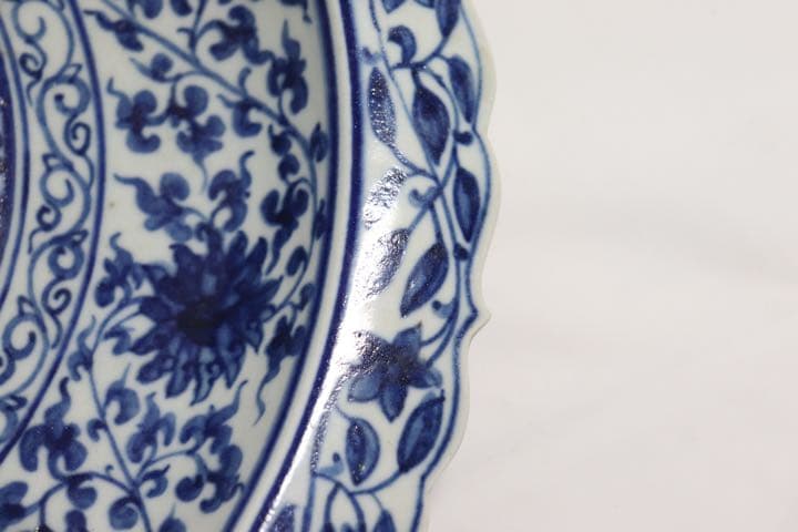 中国　染付花口大皿　麒麟紋　大明宣徳年製銘1123