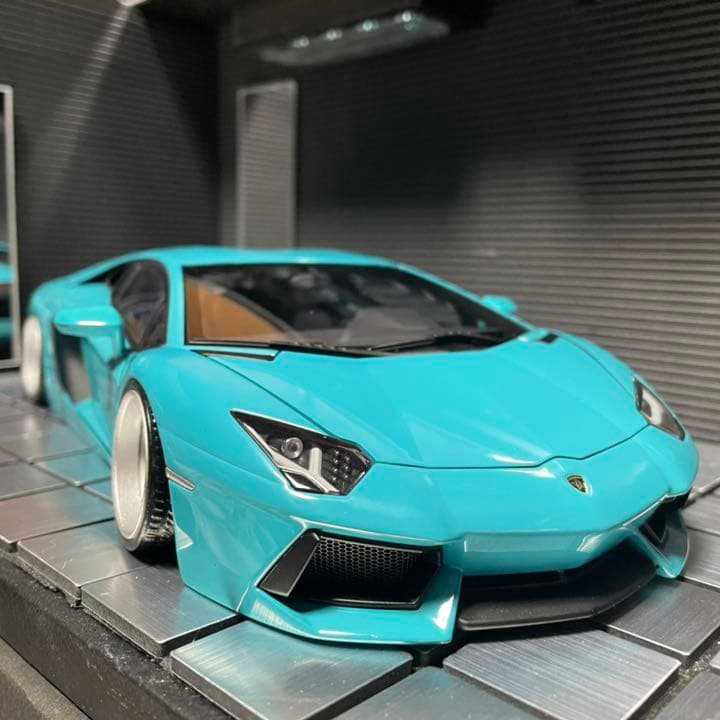 オートアート1/18 ランボルギーニ AVENTADORLP700-4 カスタム