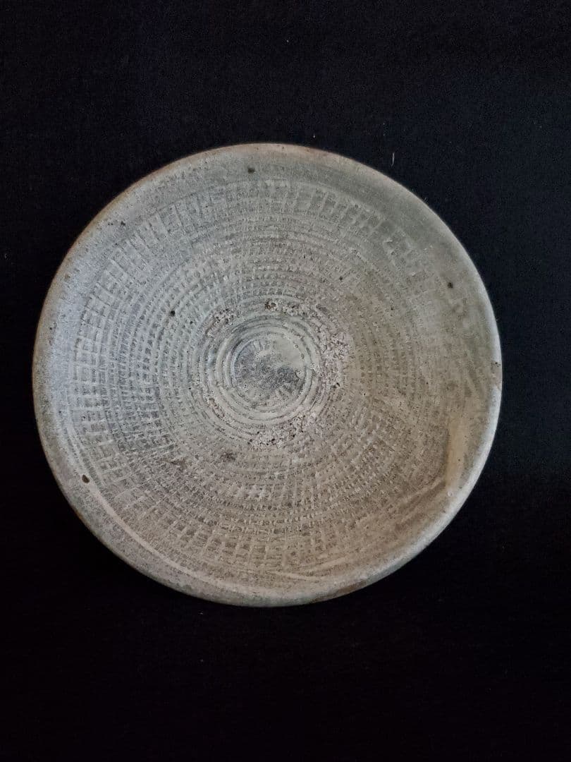 李朝 粉靑沙器印花文平皿