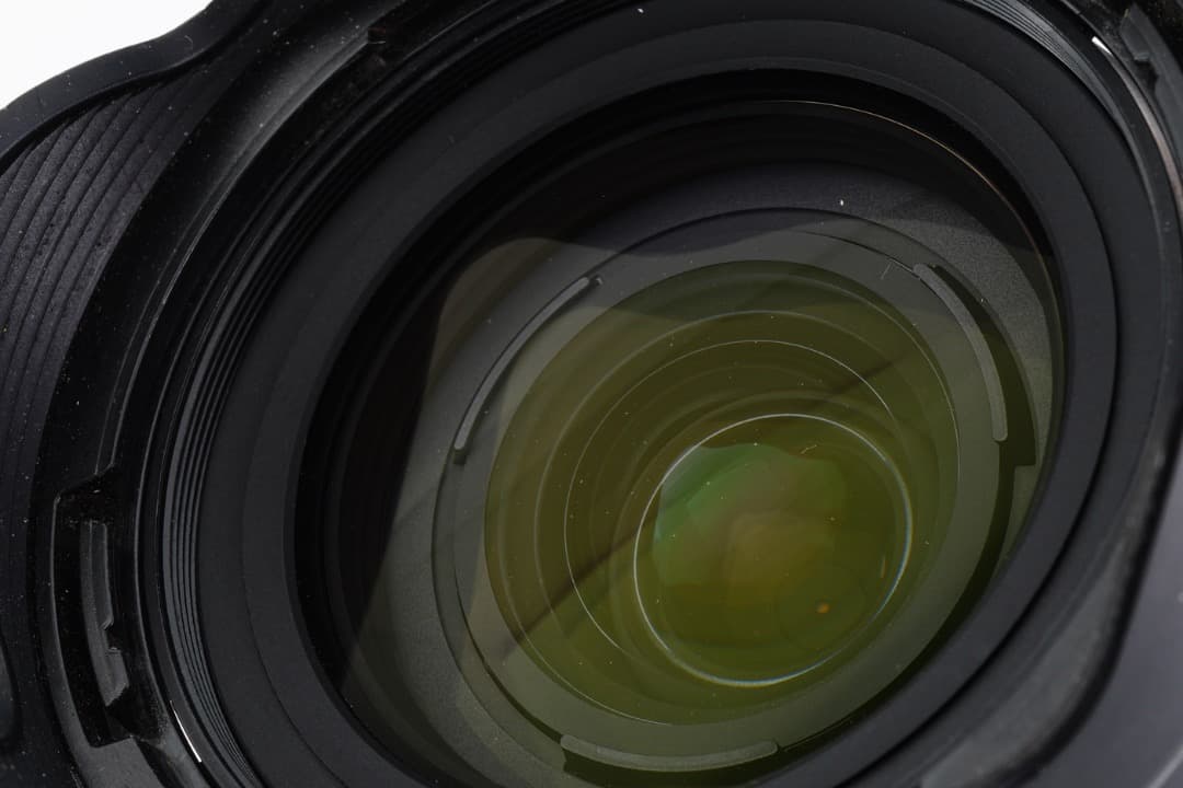 【美品】TAMRON 18-300mm 高倍率ズーム 手振れ補正 ソニーE