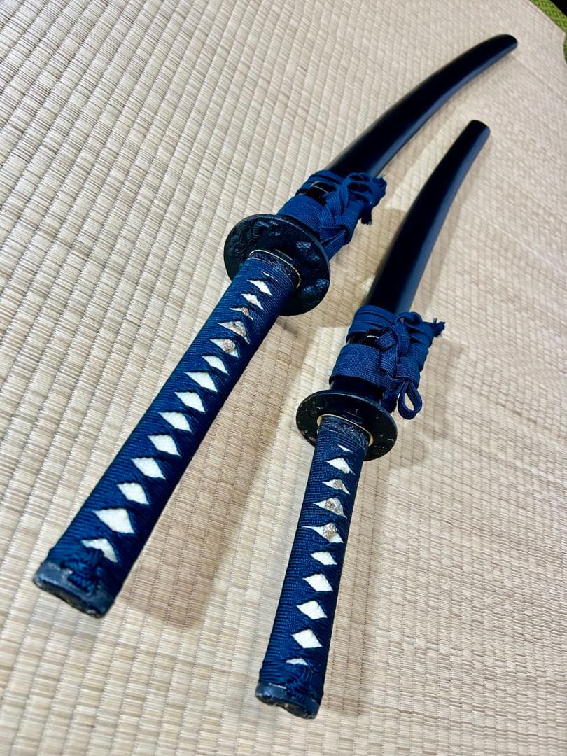 模造刀 太刀 脇差し 2本セット！　※刀身に龍の刻印あり（バラ売り不可）