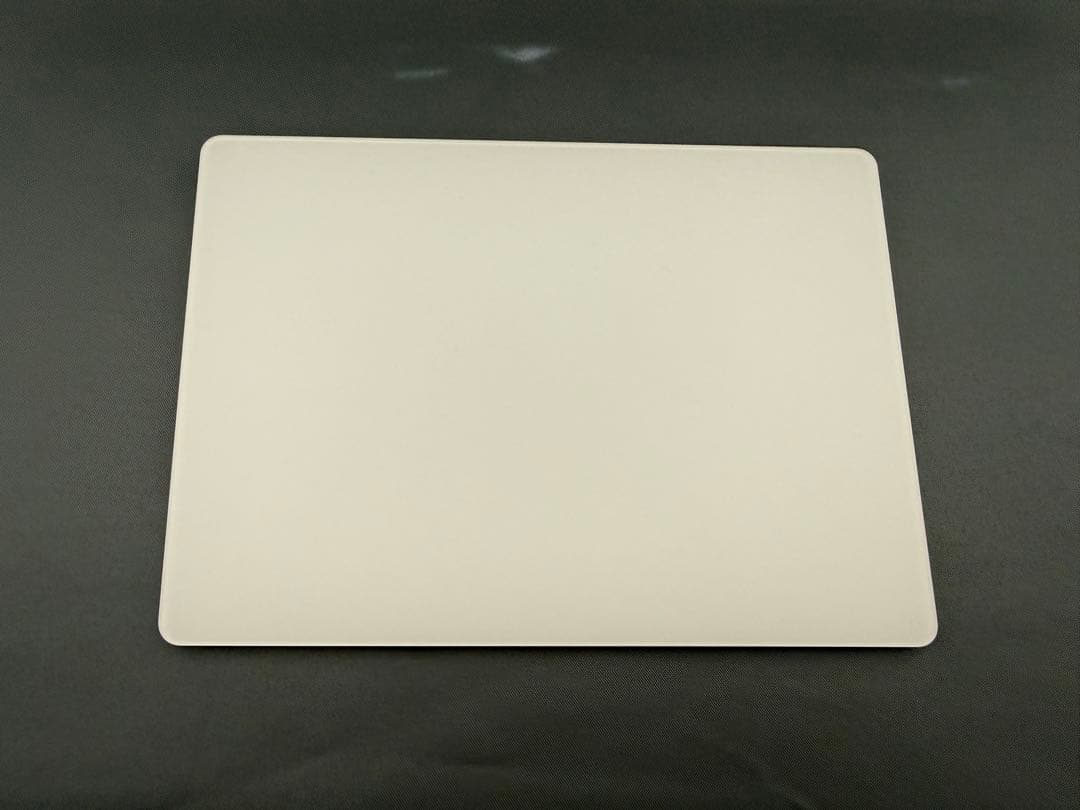 Magic Trackpad2 ホワイト(lightning)