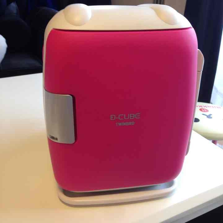 【 限定値下げ中！】ミニ冷蔵庫♡