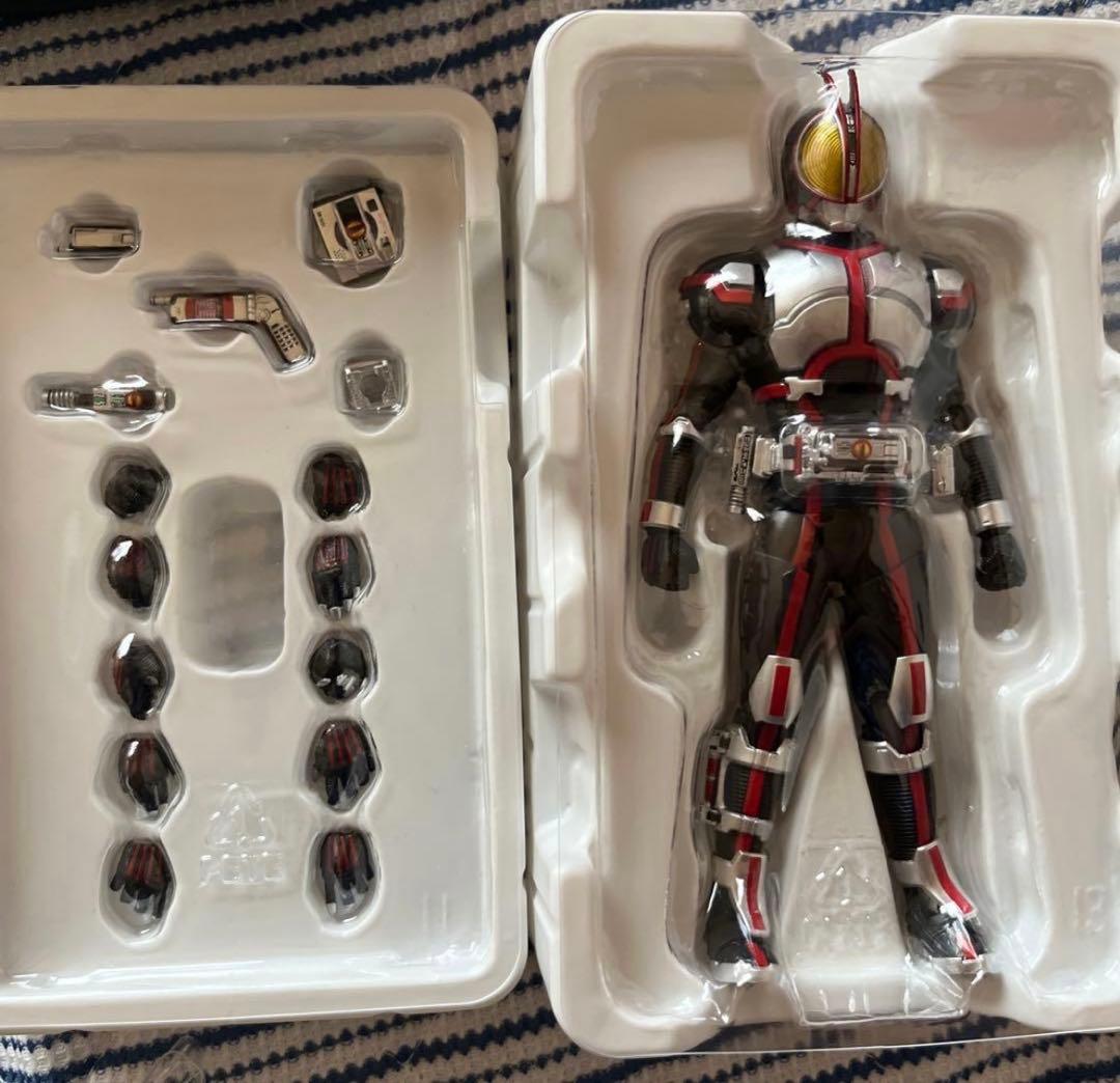 ［17日まで］真骨彫　S.H.Figuarts 仮面ライダー555 ファイズ