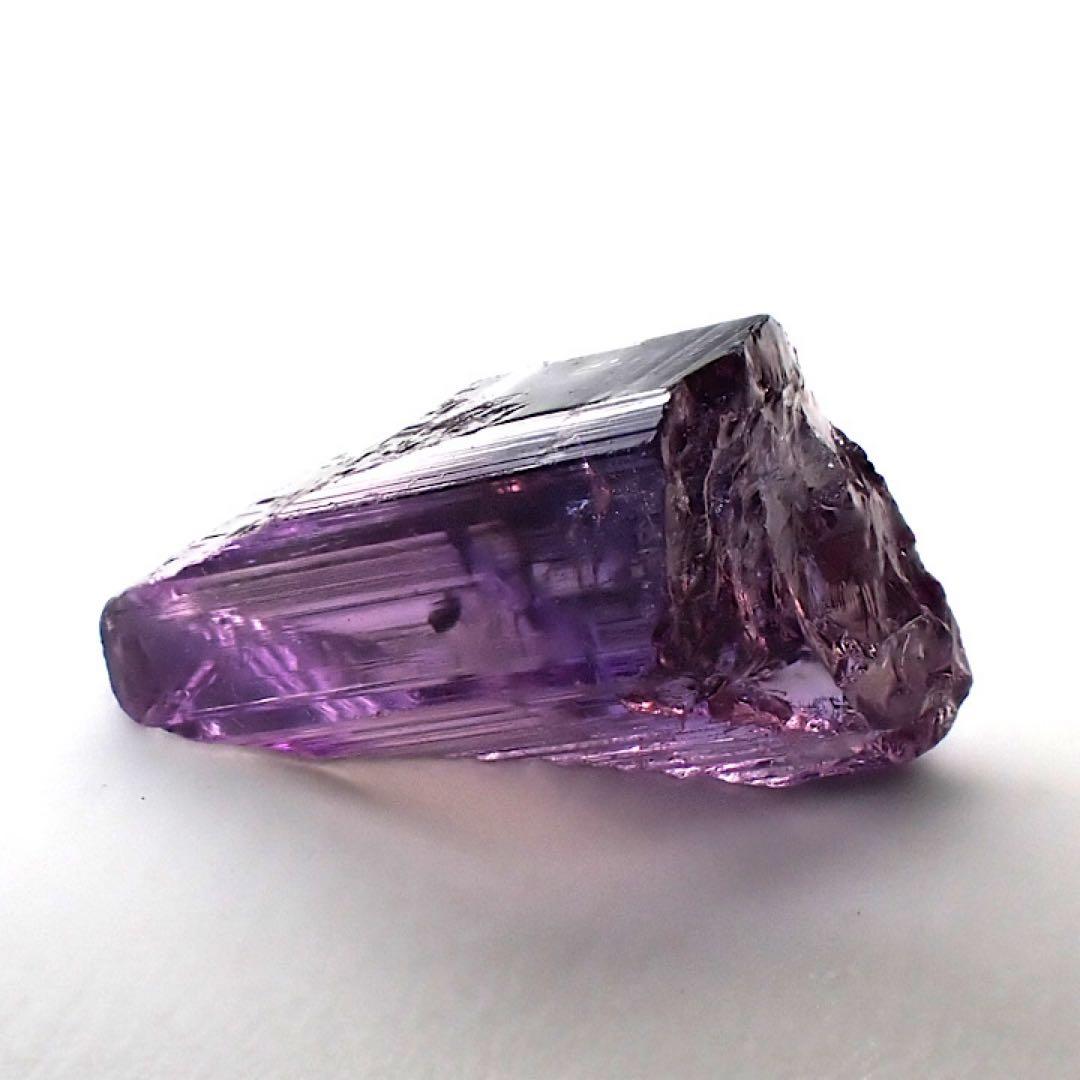 【タンザニア/メレラニ産】非加熱マルチカラーゾイサイト