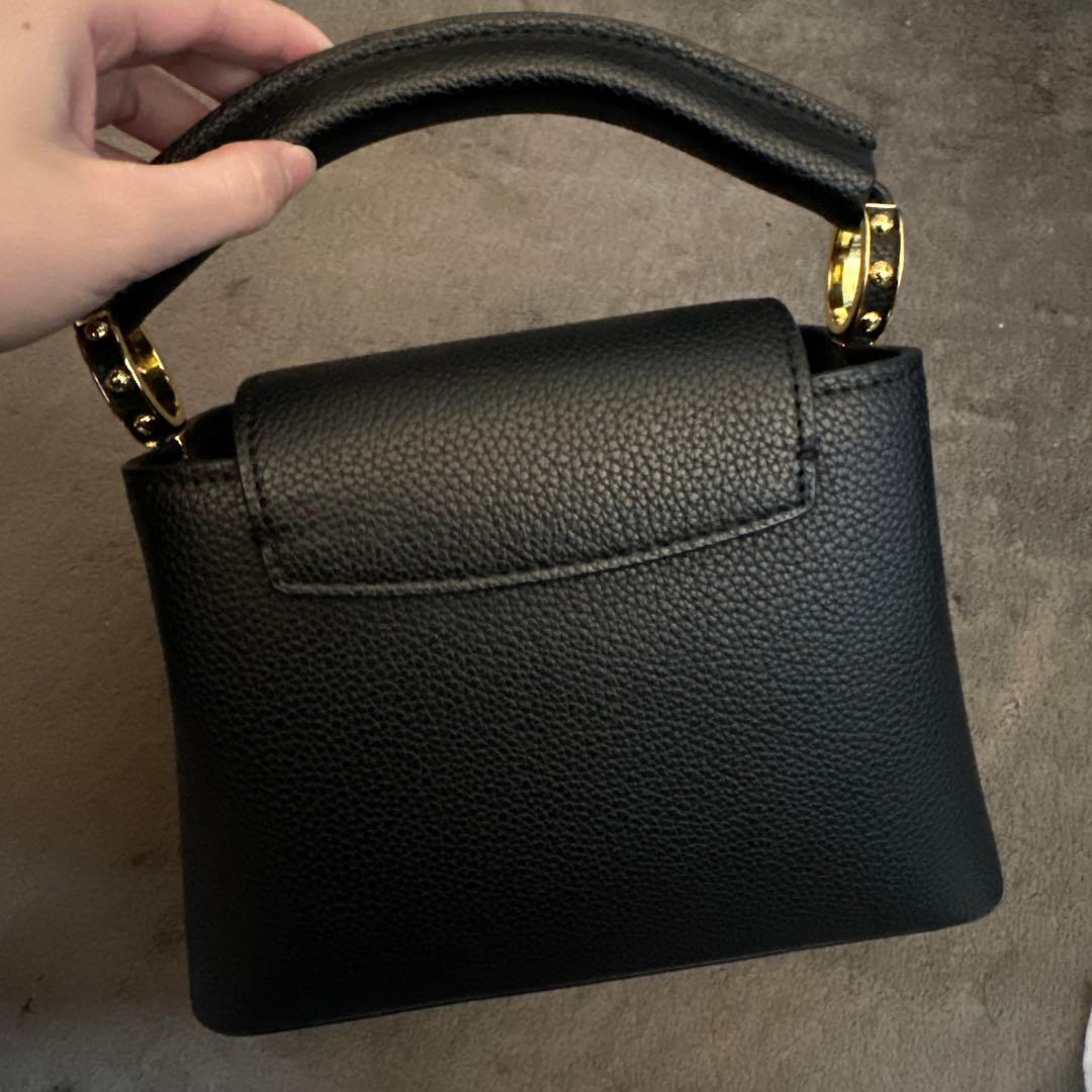 Louis Vuitton ブラックハンドバッグ