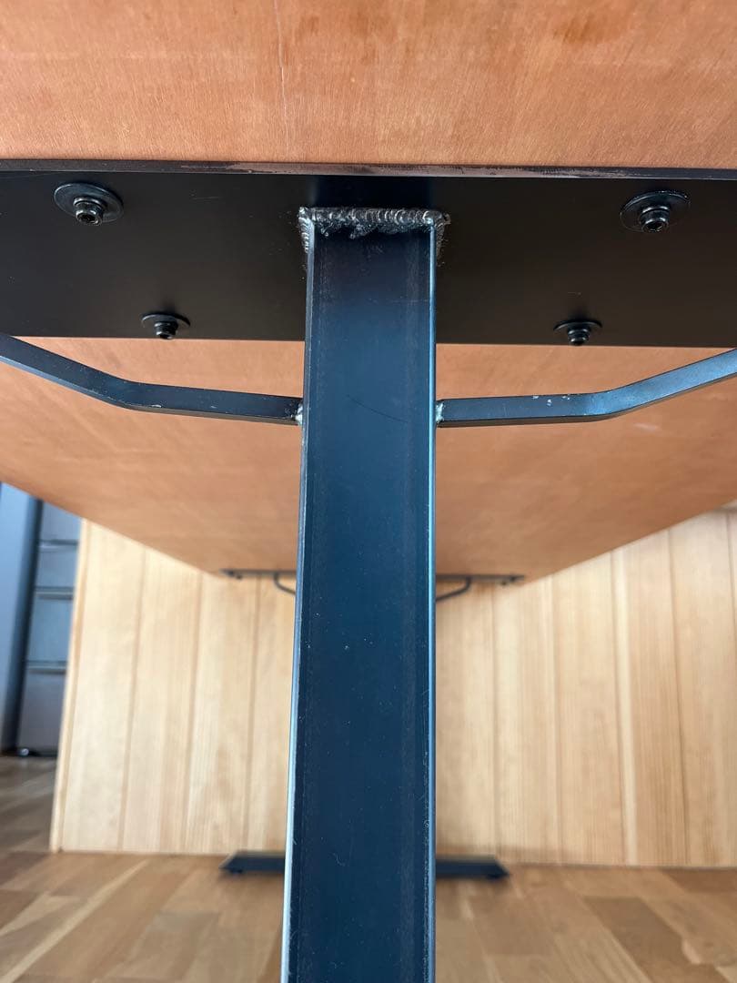 モールテックス ダイニングテーブル 長方形　コンクリート アイアン脚