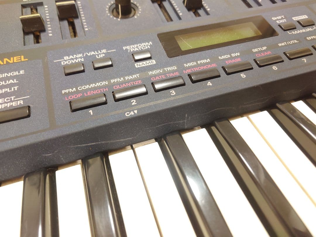 Roland JP-8000 ローランド アナログモデリングシンセサイザー