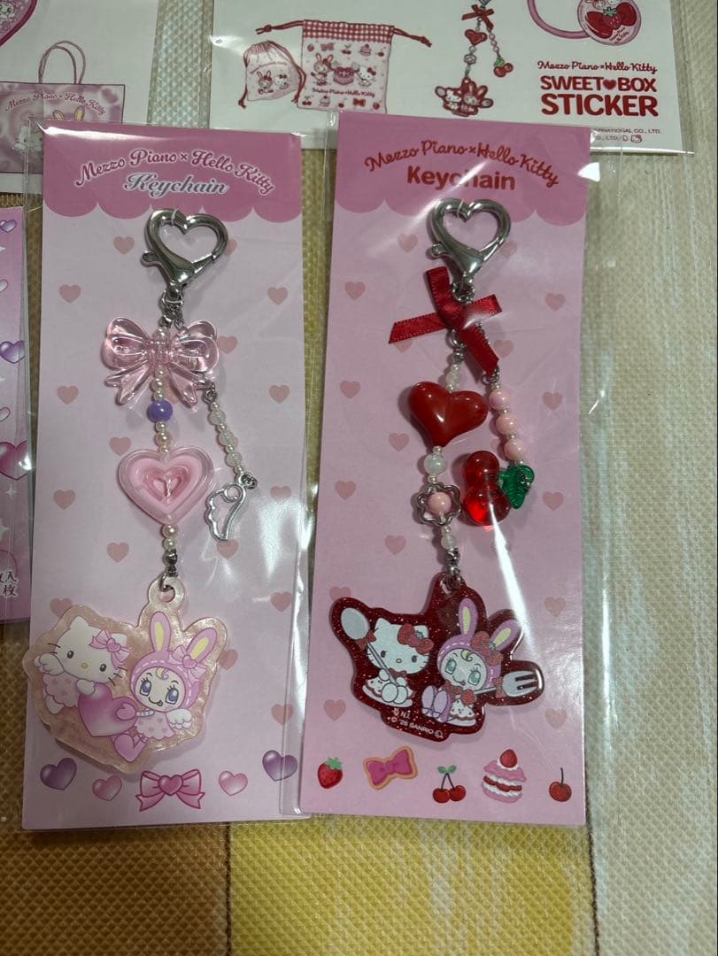 ハローキティ メゾピアノコラボ ぬいぐるみ ステッカー キーホルダーセット